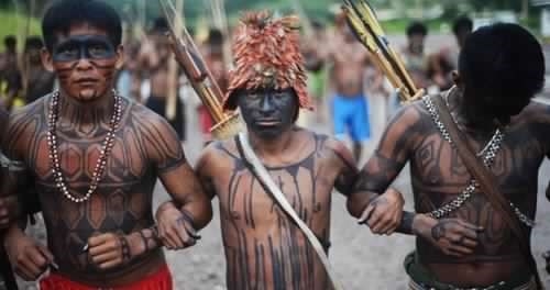 PANAMA , TRA STORIA E TRIBÙ Panama