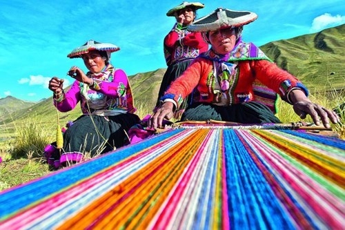 PERÙ ARTE E CULTURA Perù