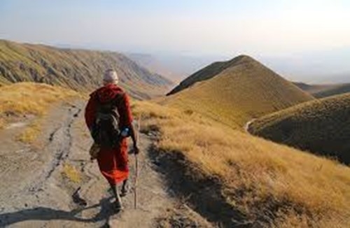 TREKKING CON I MASAI NEL NGORONGORO Tanzania